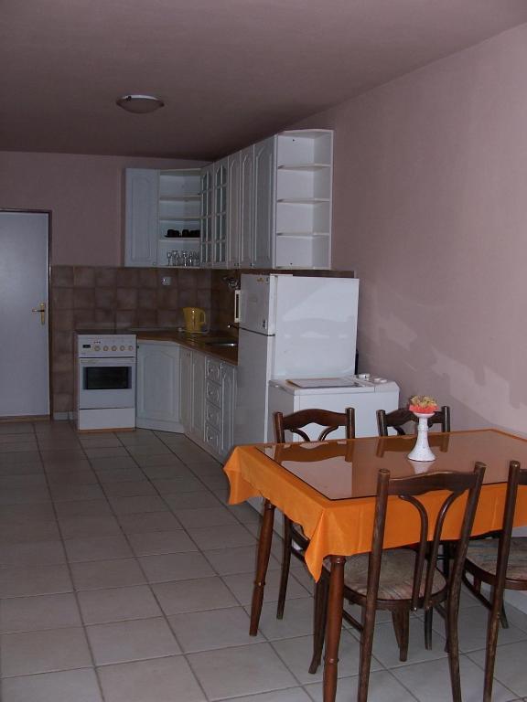 Asso Penzion Bojnice Exteriör bild